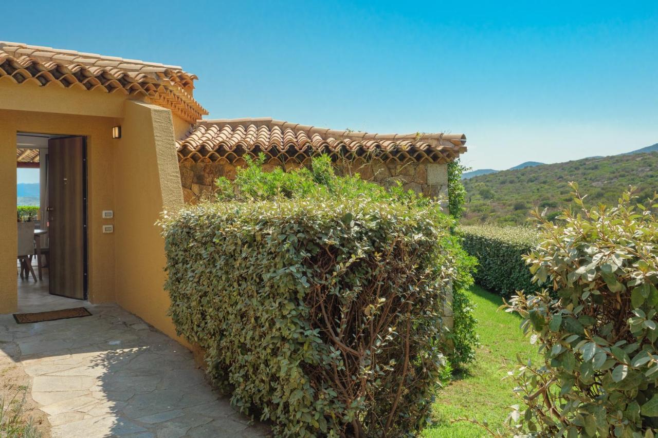 Villetta D'Arancia - Sherdenia Luxury Apartments Marinella  Exterior photo