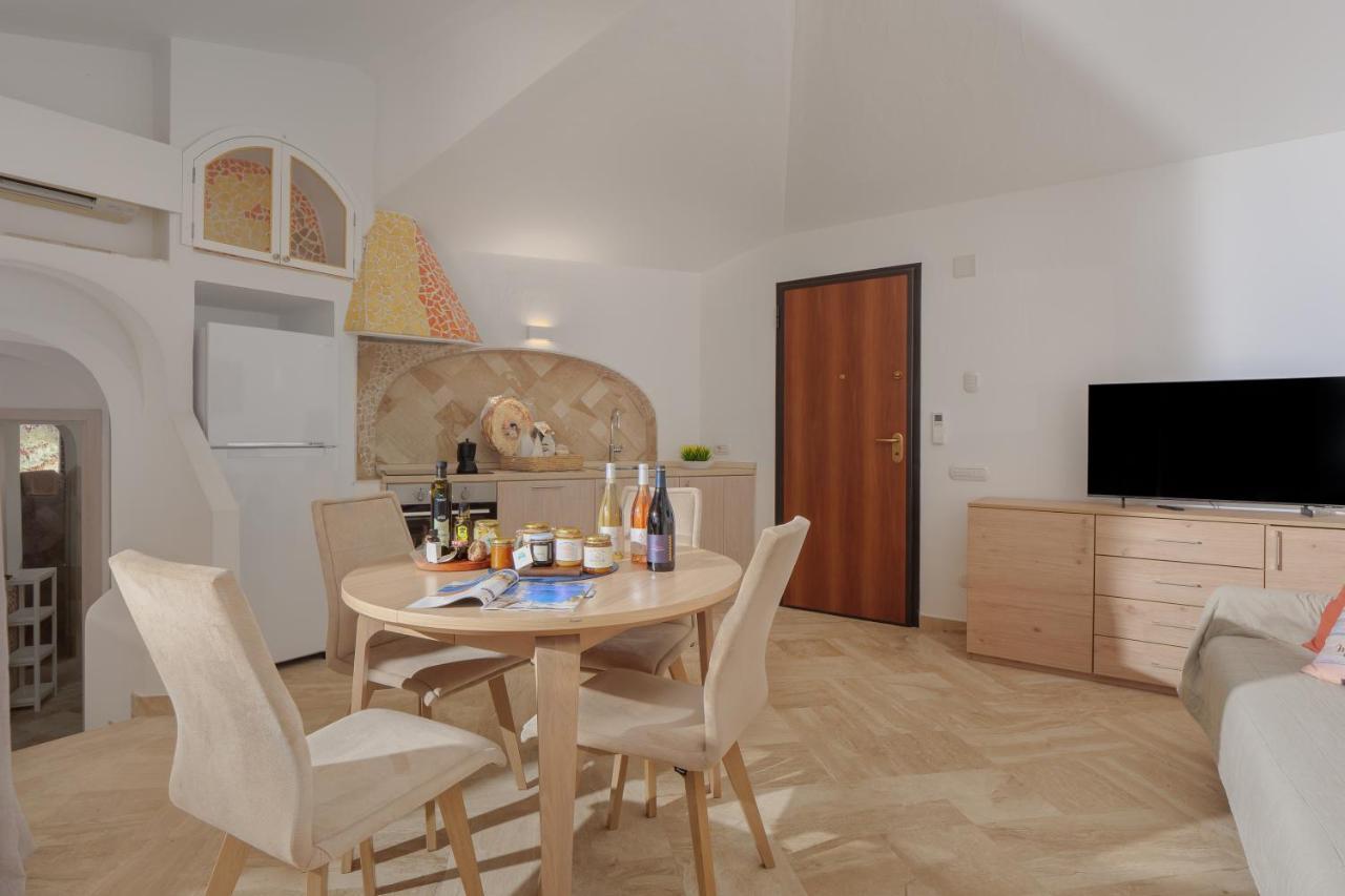 Villetta D'Arancia - Sherdenia Luxury Apartments Marinella  Exterior photo